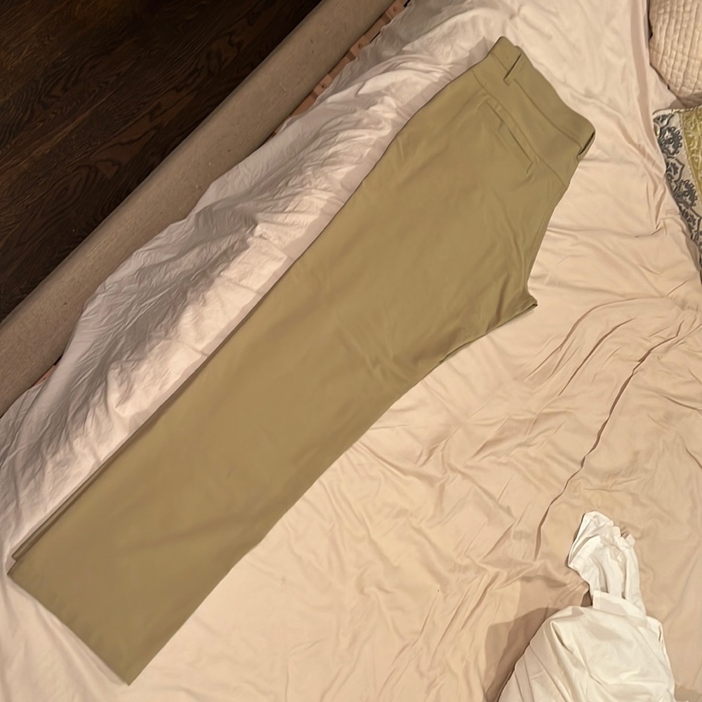 Free fly nomad pant size 34/32. Khaki. Too big for me